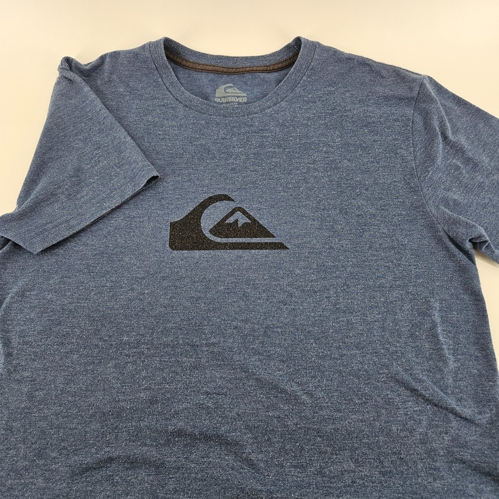 Quiksilver T Shirt Mens S Small (19x25) Blue Heather Modern Fit Surf Skate Logo